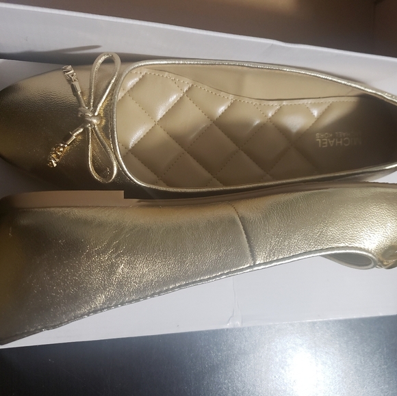 Michael Michael Kors Ballet Flat Womens Size 8 Nori Pale Gold Leather Slip On - Picture 4 of 6